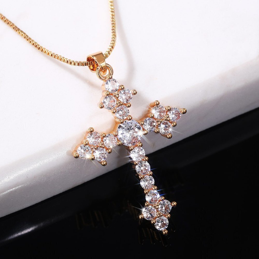 💥White Zircon Filled Cross Beautiful Gold Plated Cross Necklace WomenUNVN12404